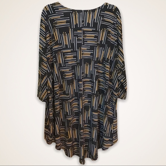 LulaRoe Lindsay kimono L (18-22) - Picture 2 of 2